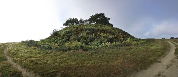 Motte de Rospellen, Carnoët,  Photo: H. Paitier