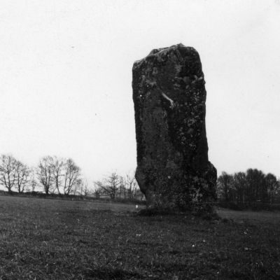 Menhir de Kerbiguet Lann