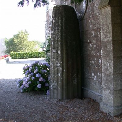 Stèle funéraire du Bourg. Cliché A. Provost