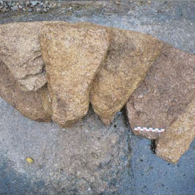 Brignolec, essai de remontage des blocs de parements, B. Leroy