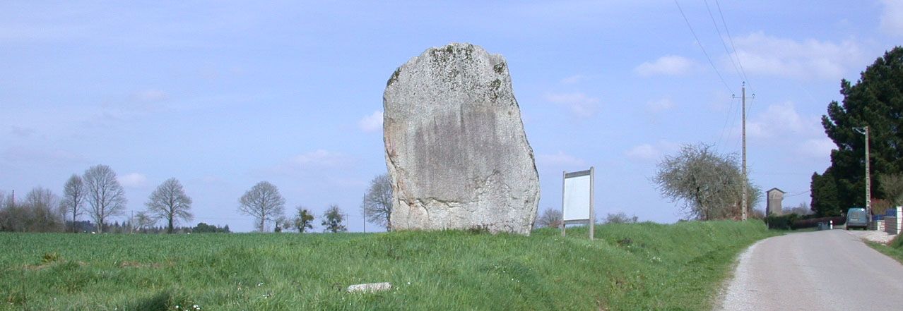 Menhir de Kervilio Menhir de Kervilio